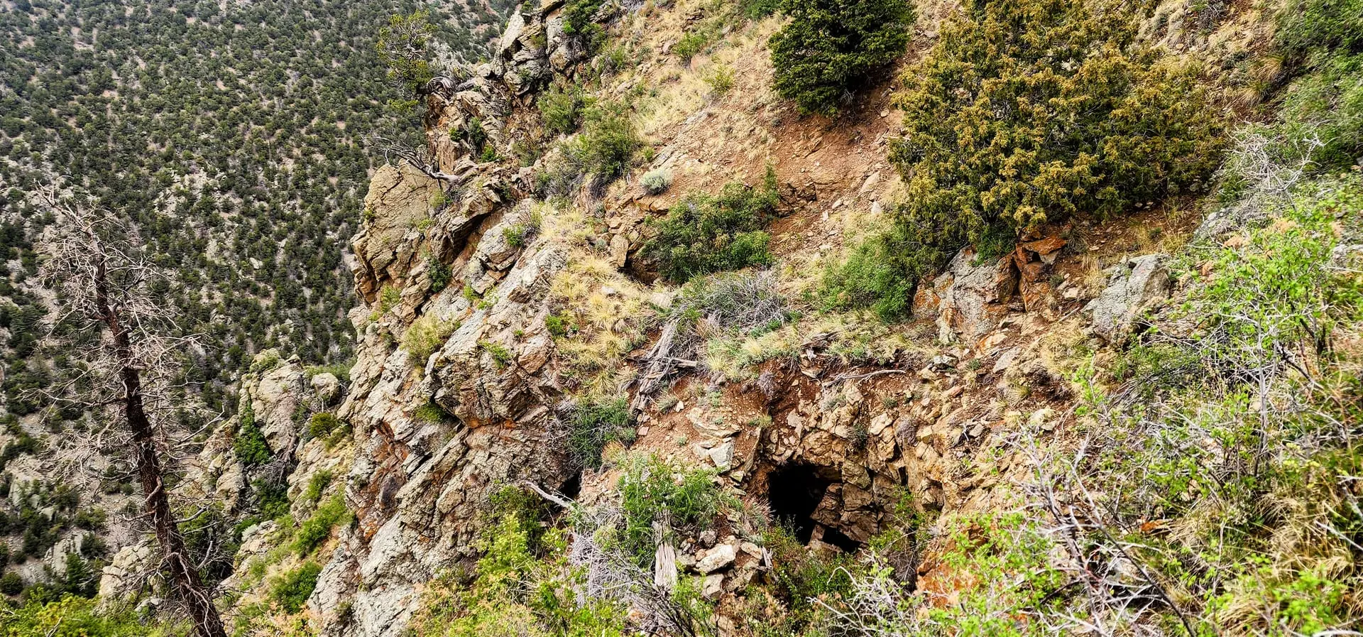 La Caverna del Oro: The Cave of Gold at 13,000 Feet